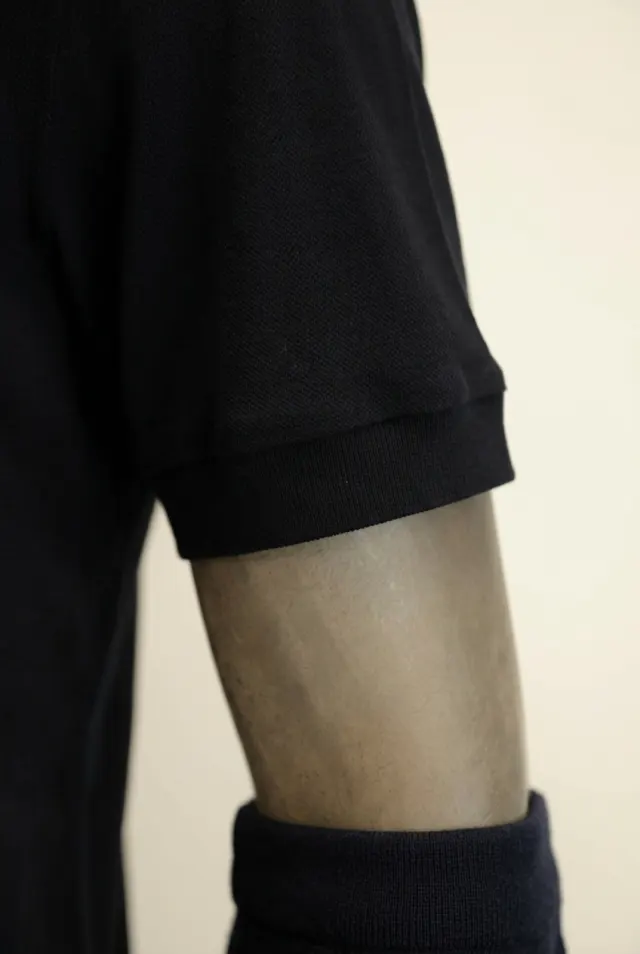 Canali t-shirt męski wełniany w kroju polo z półzamkiem granatowy